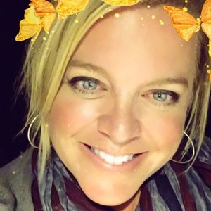 Meet your Posher, Kelli